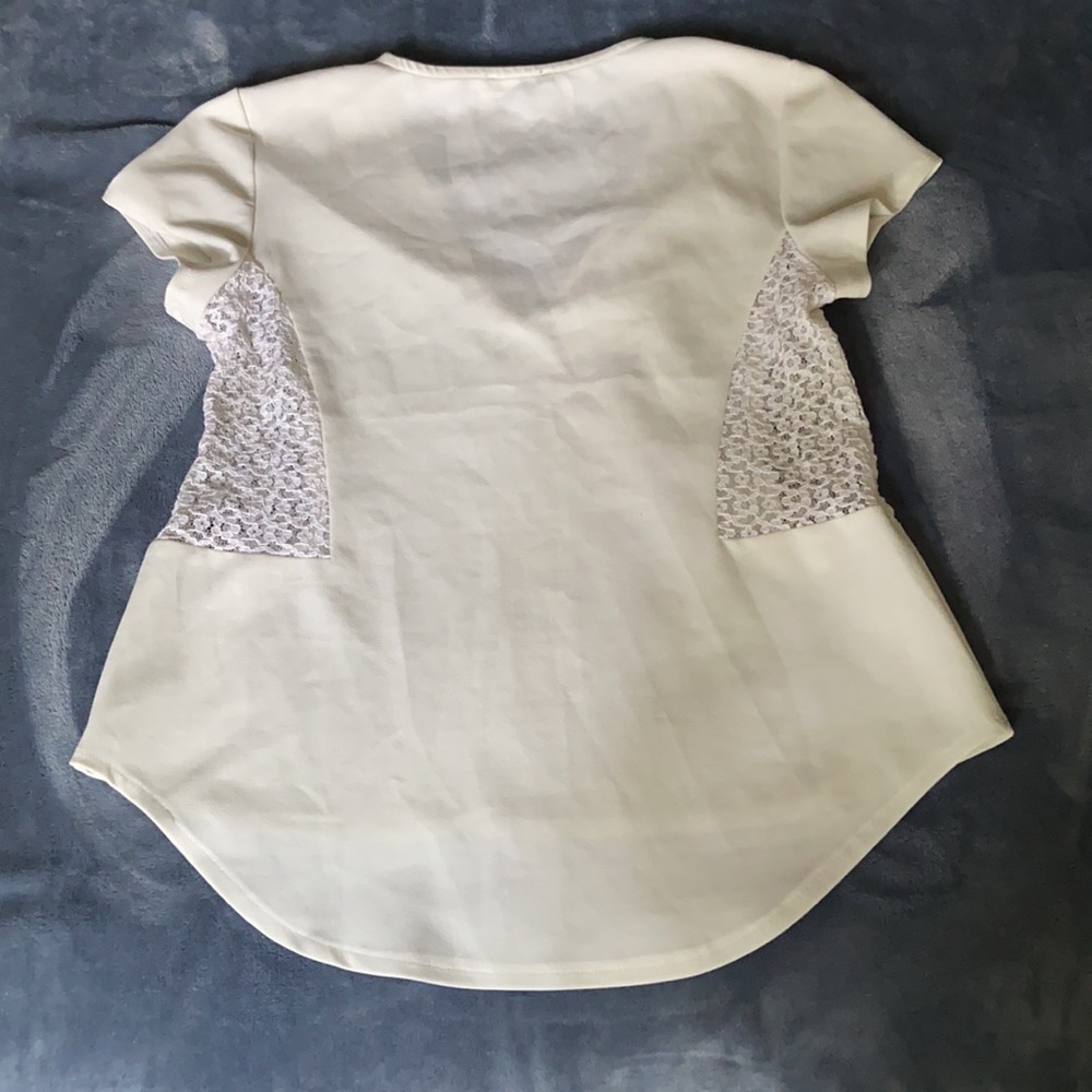 MADE IN ITALY Cool detail off-white top